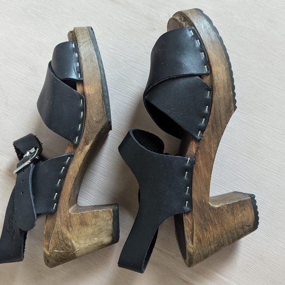 Swedish Clogs - Picture 6 of 11